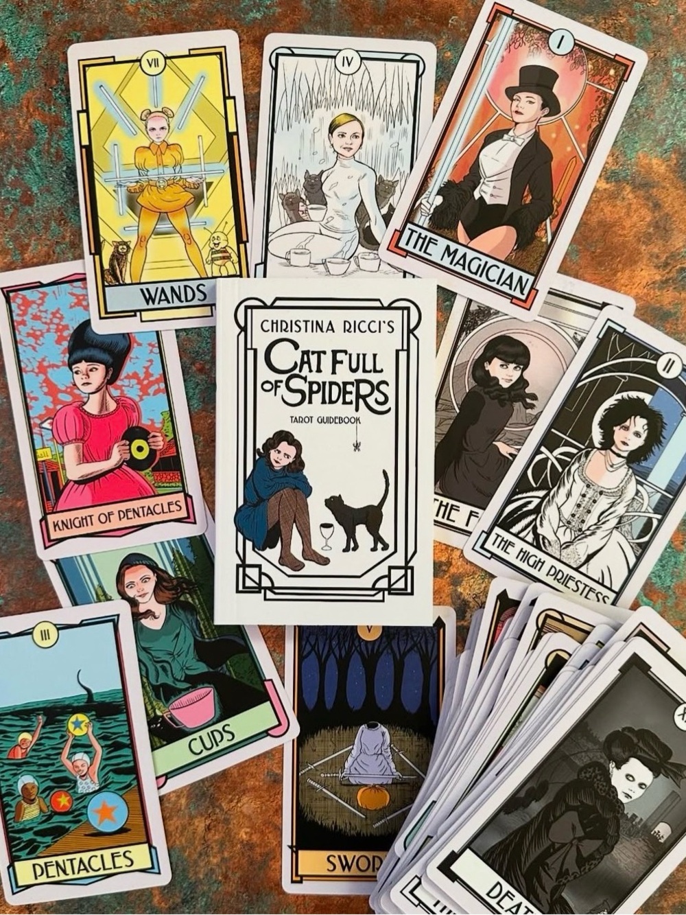 NWT Christina Ricci Cat Full of Spiders Tarot Deck & Guidebook Complete Set